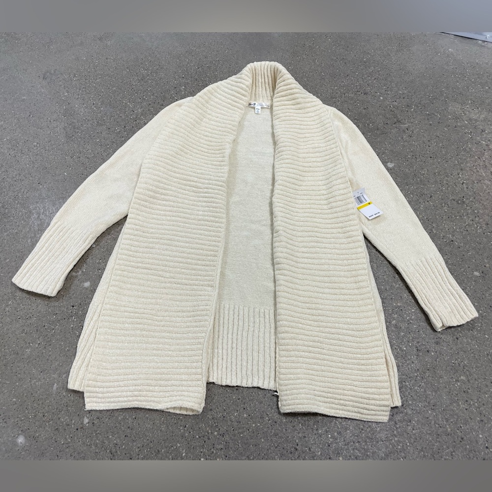 NWT $69 Seven7 Super Soft Cozy Chenille Cardigan Sweater Antique White size Med - Picture 2 of 16